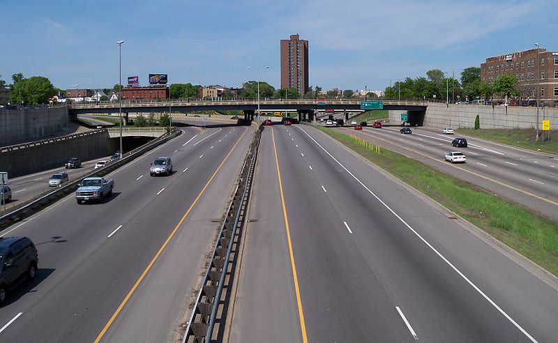 File:Interstate 35W-Interstate 94 5.jpg